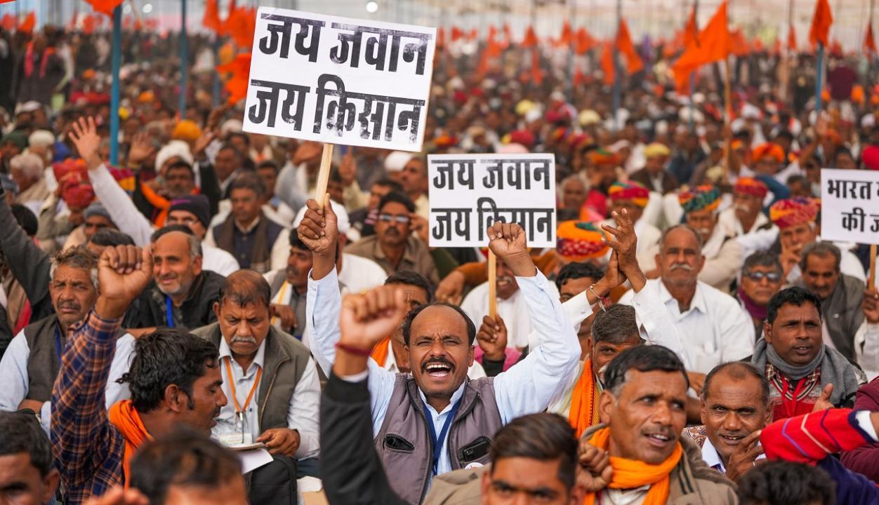 Govt will face trouble if demands not met: Farmers at BKS-sponsored 'Kisan Garjana' rally